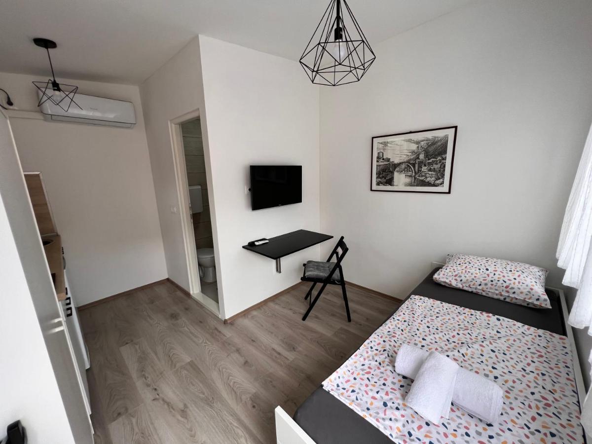 Guest House Kiwi 莫斯塔尔 外观 照片