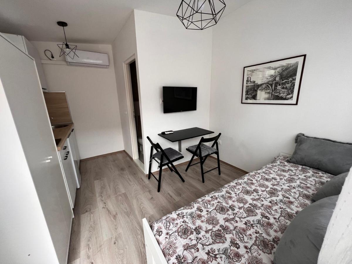 Guest House Kiwi 莫斯塔尔 外观 照片
